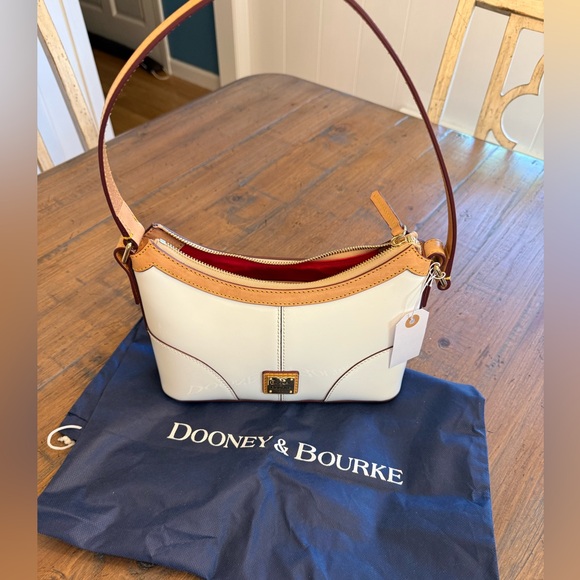 Dooney & Bourke Patent Leather Baguette White Shoulder Bag. NWOT - Picture 4 of 8